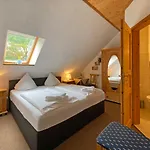 Gasthof Bauernwirtschaft Zum Kunsthandwerkerhaus 3*