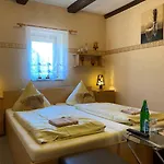 Bauernwirtschaft Zum Kunsthandwerkerhaus Gasthof 3*