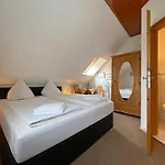 Bauernwirtschaft Zum Kunsthandwerkerhaus 3* Langenwolmsdorf