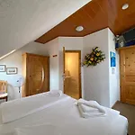 Guest house Ratags Kunsthandwerkerhaus Langenwolmsdorf