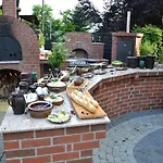 Ratags Kunsthandwerkerhaus 3*