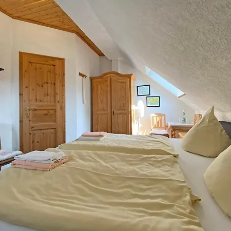 Bauernwirtschaft Zum Kunsthandwerkerhaus Gasthof 3*